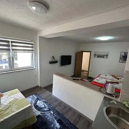 Apartman 3 *
